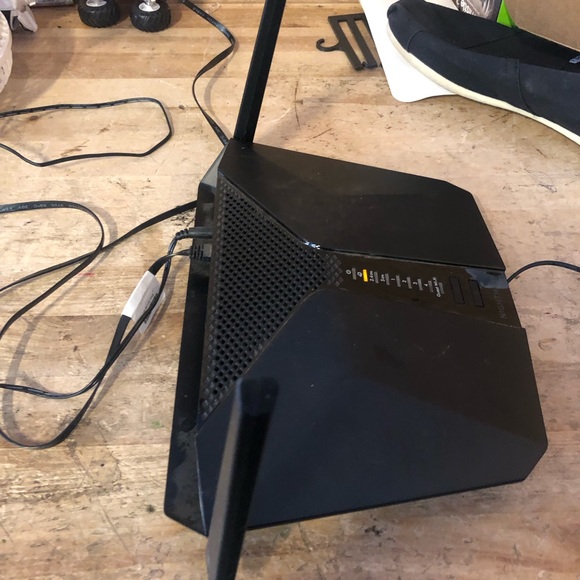 Netgear AX3000 Nighthawk AX4 4-Stream Wi-Fi 6 Router - RAX35 - Picture 10 of 14